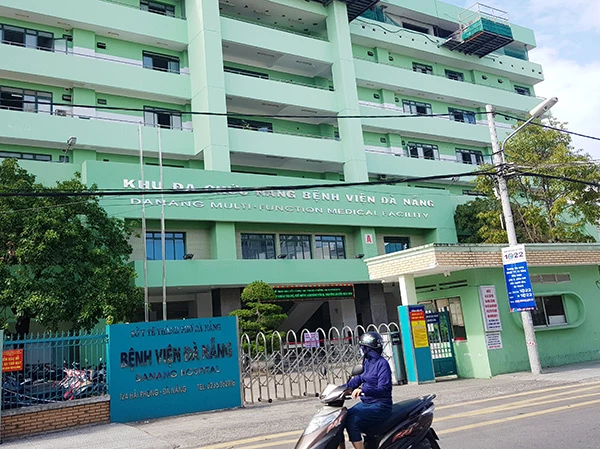 Bệnh viện Đà Nẵng áp dụng thủ tục tạm ứng/thanh toán viện phí bằng hình thức chuyển khoản qua ngân hàng tại Bệnh viện Đà Nẵng nhằm tạo thuận tiện cho người bệnh nội trú trong giai đoạn hiện nay