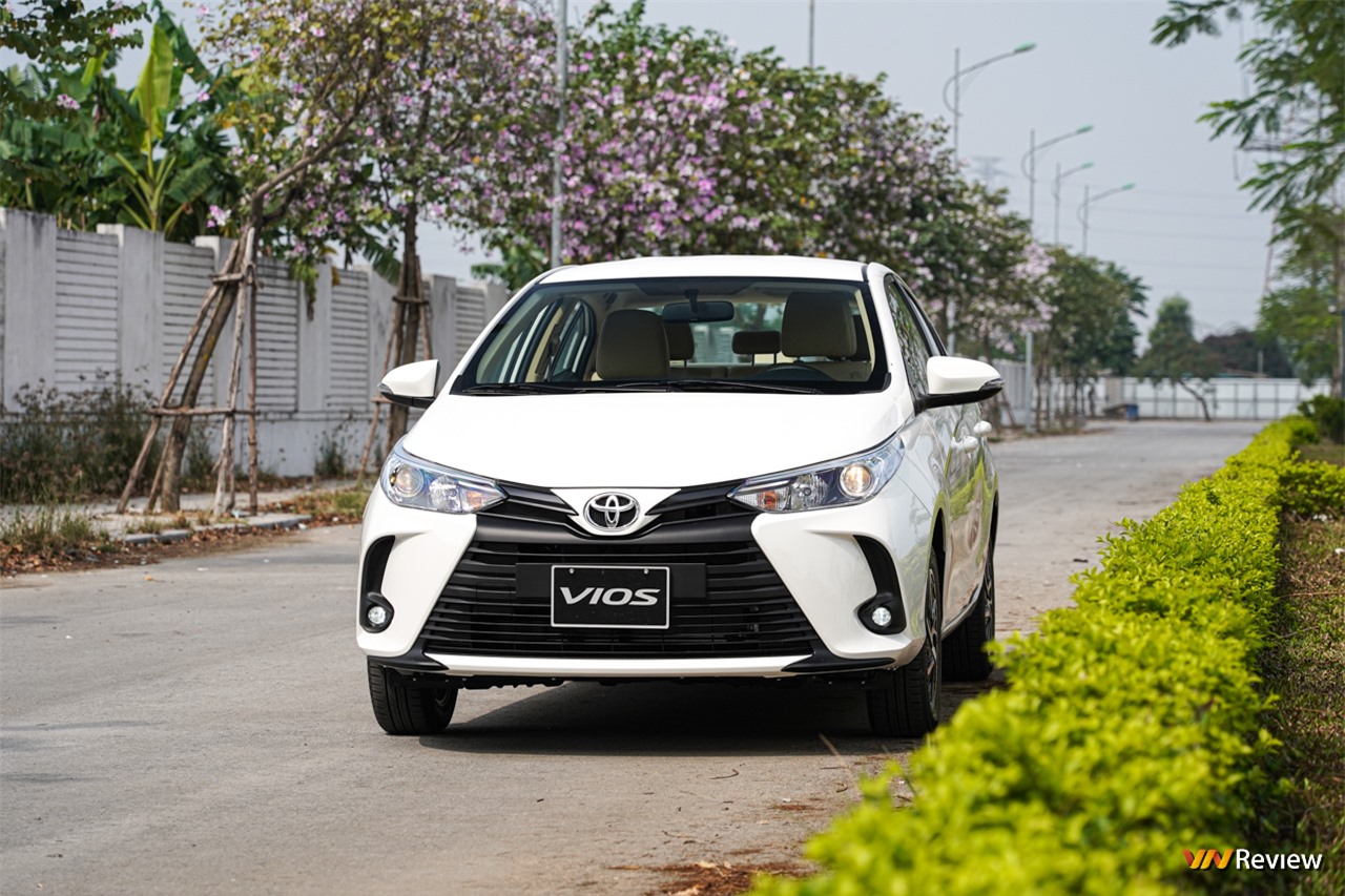 Cận cảnh Toyota Vios 2021 phiên bản E CVT, giá 550 triệu đồng tại Việt ...