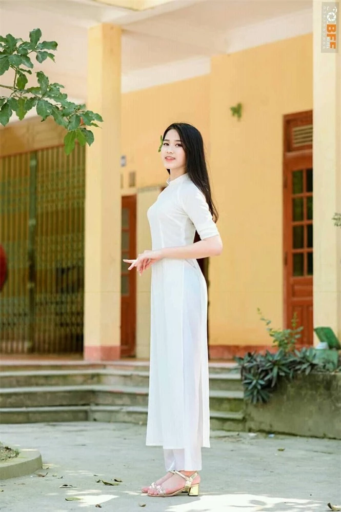 Loạt ảnh mới 'khui' thời học sinh cực dễ thương của Hoa hậu Đỗ Thị Hà - ảnh 8