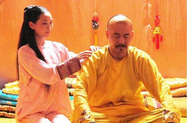 Không phải Phú Sát Hoàng hậu hay Lệnh phi, đây mới là người được Càn Long thị tẩm nhiều nhất nhờ bí quyết này