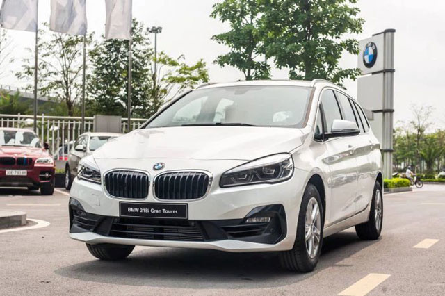 Đại lý xả hàng tồn, xe sang giảm 'sập sàn' trong tháng 3