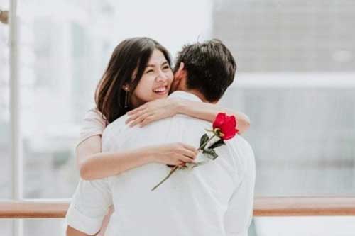 Phụ nữ nào cũng sẽ nở rộ như một đóa hoa nếu người chồng cho cô ấy được 3 điều này