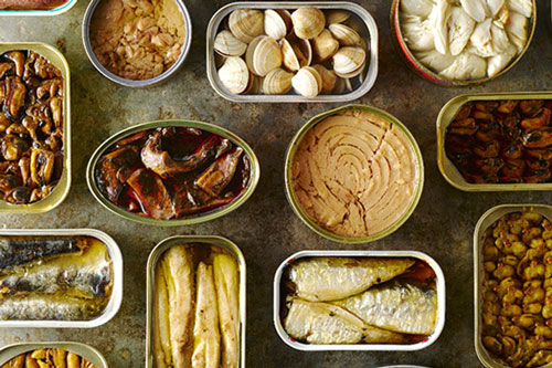 Lưu ý khi chọn thực phẩm đóng hộp bà nội trợ cần nhớ