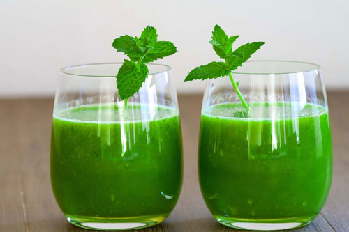 Xay nhuyễn lá này uống nước da trắng hồng không tỳ vết