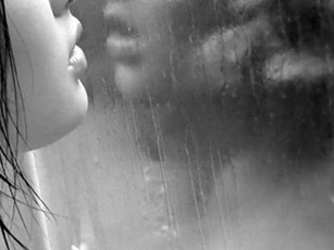 Đưa chị giúp việc đi bệnh viện giữa đêm hôm vì bị chảy máu để rồi 'chết đứng' khi biết sự thật kinh người
