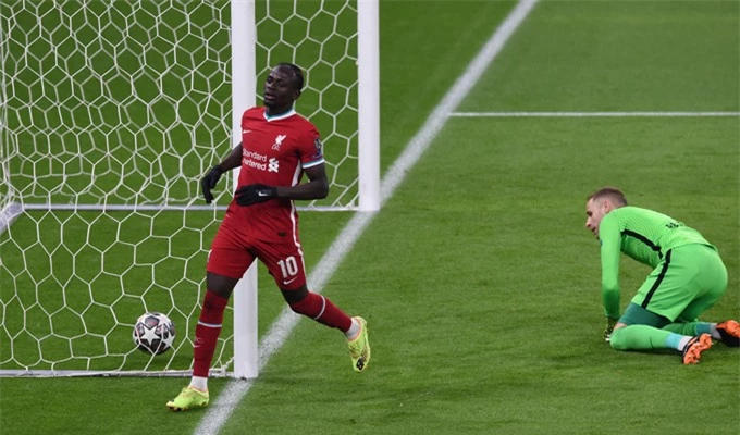 Mane ấn định tỷ số 2-0 trận Liverpool vs Leipzig ở phút 74