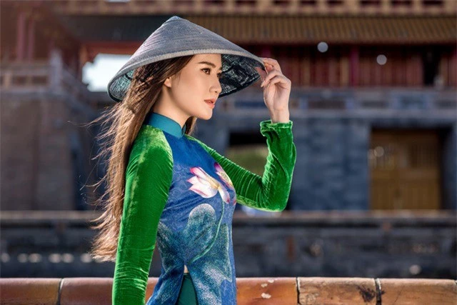 Những cô gái có mái tóc đẹp nhất Hoa hậu Việt Nam qua các mùa - ảnh 14