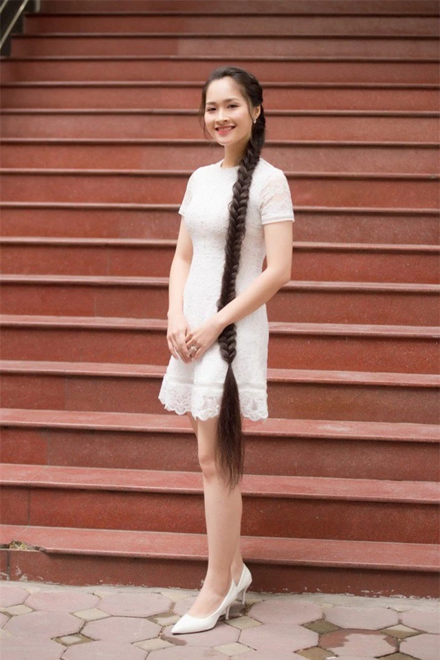 Những cô gái có mái tóc đẹp nhất Hoa hậu Việt Nam qua các mùa - ảnh 18