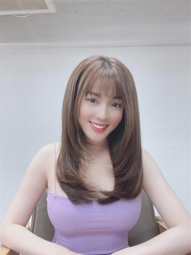 Nữ giảng viên Âu Hà My khoe ảnh diện mạo mới cực xinh xắn, diện áo sexy vô cùng và úp mở tiết lộ chuyện: "Thuộc về một người" - Ảnh 2.