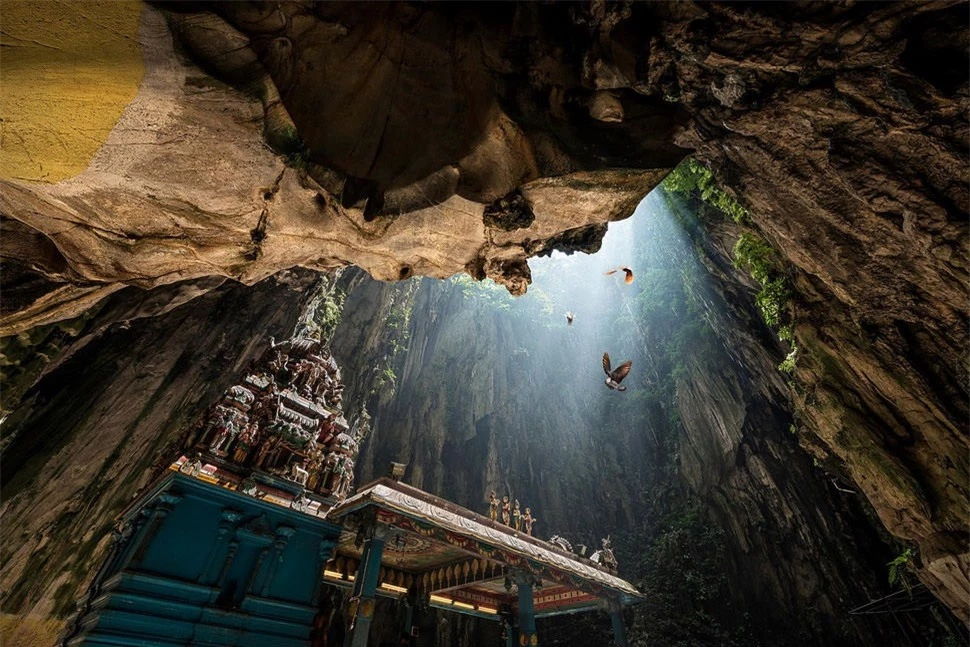Vẻ đẹp của Sơn Đoòng và những hang động lớn nhất Đông Nam Á