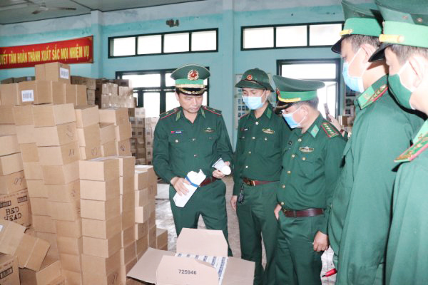 Đà Nẵng: Khen thưởng lực lượng Biên phòng phá vụ án buôn lậu lớn qua cảng Tiên Sa