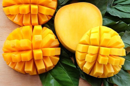 Mua xoài thấy có dấu hiệu này thì bỏ ngay, chớ dại ăn cố vì "tiếc của" mà mang bệnh vào người