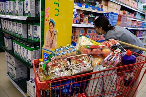 Mẹo hay giúp bạn giữ được ví tiền khi đi chợ