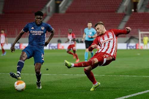 Điểm nhấn Olympiacos 1-3 Arsenal: Khoảnh khắc cá nhân che lấp sai lầm hàng thủ