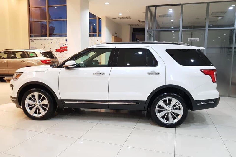 =1. Ford Explorer (doanh số: 1 chiếc).