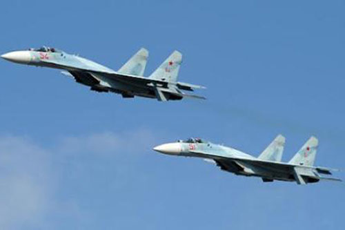 Nga dùng phiên bản mạnh nhất của Su-27 đuổi B-1B