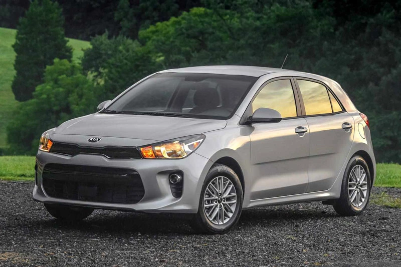 2. Kia Rio (doanh số: 8.773 chiếc).