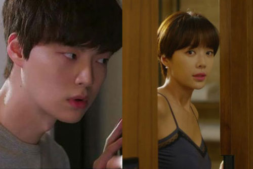 Nửa đêm, thấy vợ lén lút cầm thứ gì đó vào nhà vệ sinh, tôi đi theo rình để rồi hoảng hốt