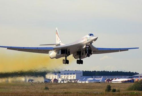 Chuyên gia Mỹ: Tu-160 tấn công mạnh ngang ICBM
