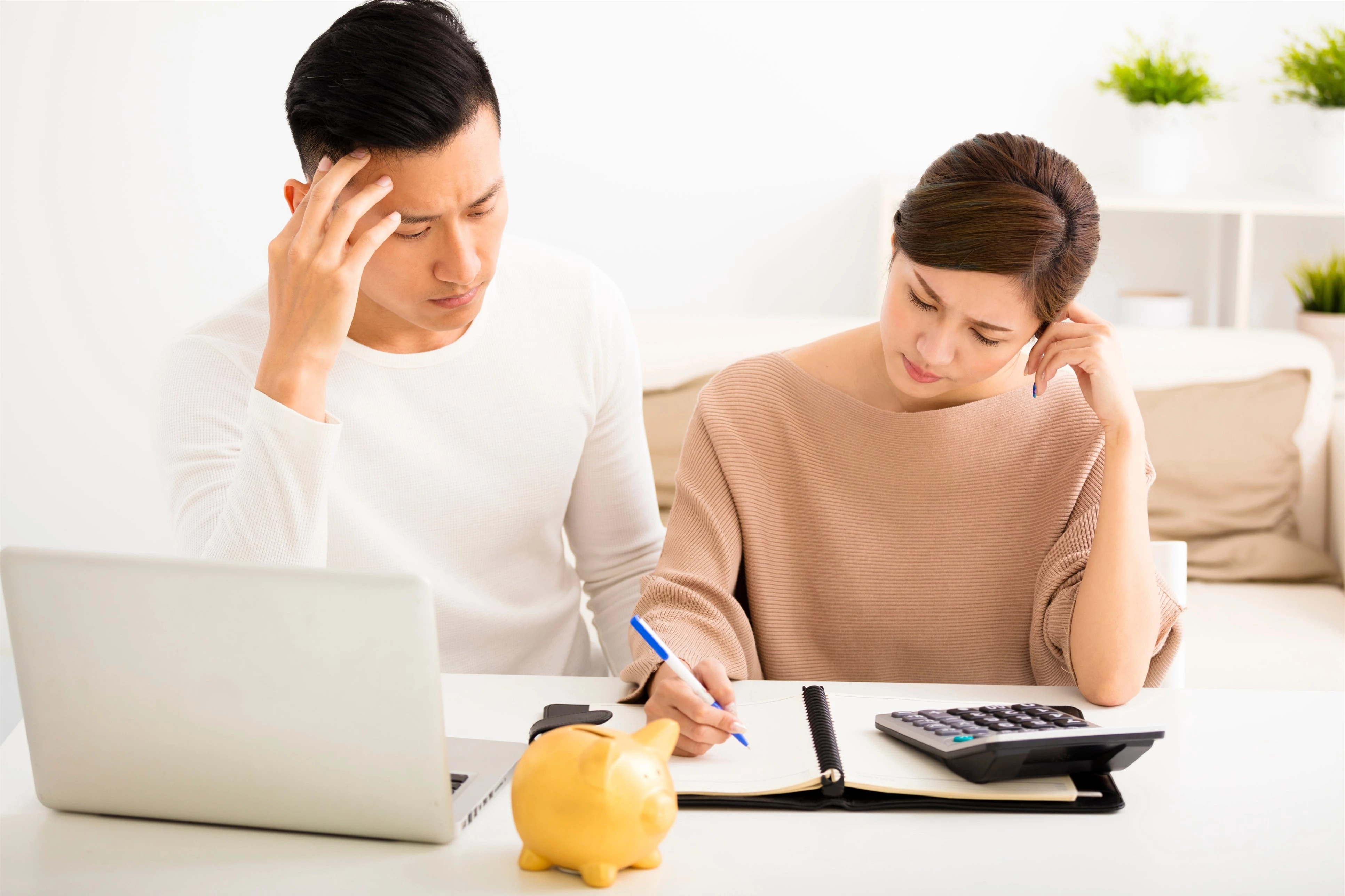6 sai lầm trong quản lý tài chính gia đình mà các cặp vợ chồng trẻ thường hay mắc phải - Ảnh 4.