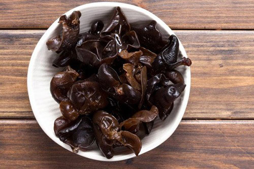 Mộc nhĩ ngâm nước nóng hay nước lạnh mới không hại sức khỏe: 99% bà nội trợ trả lời sai