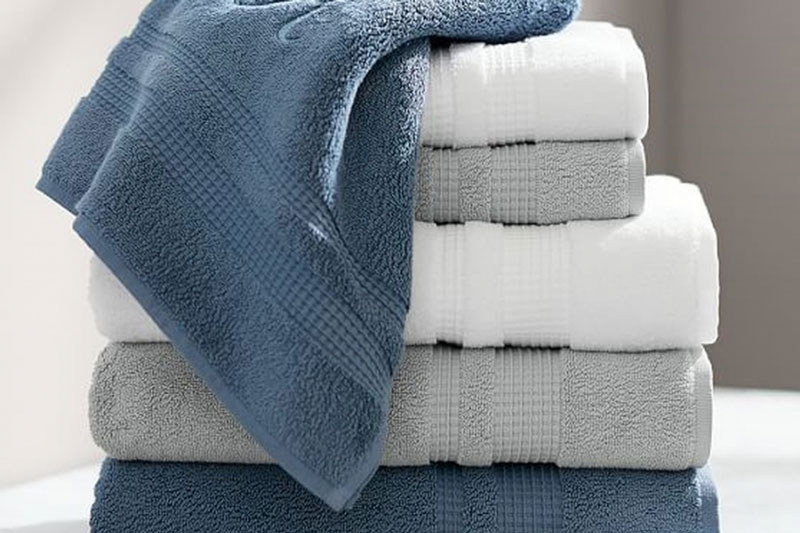 Thêm thứ này vào máy giặt, khăn tắm không bao giờ bị ố vàng mà luôn sạch thơm như mới