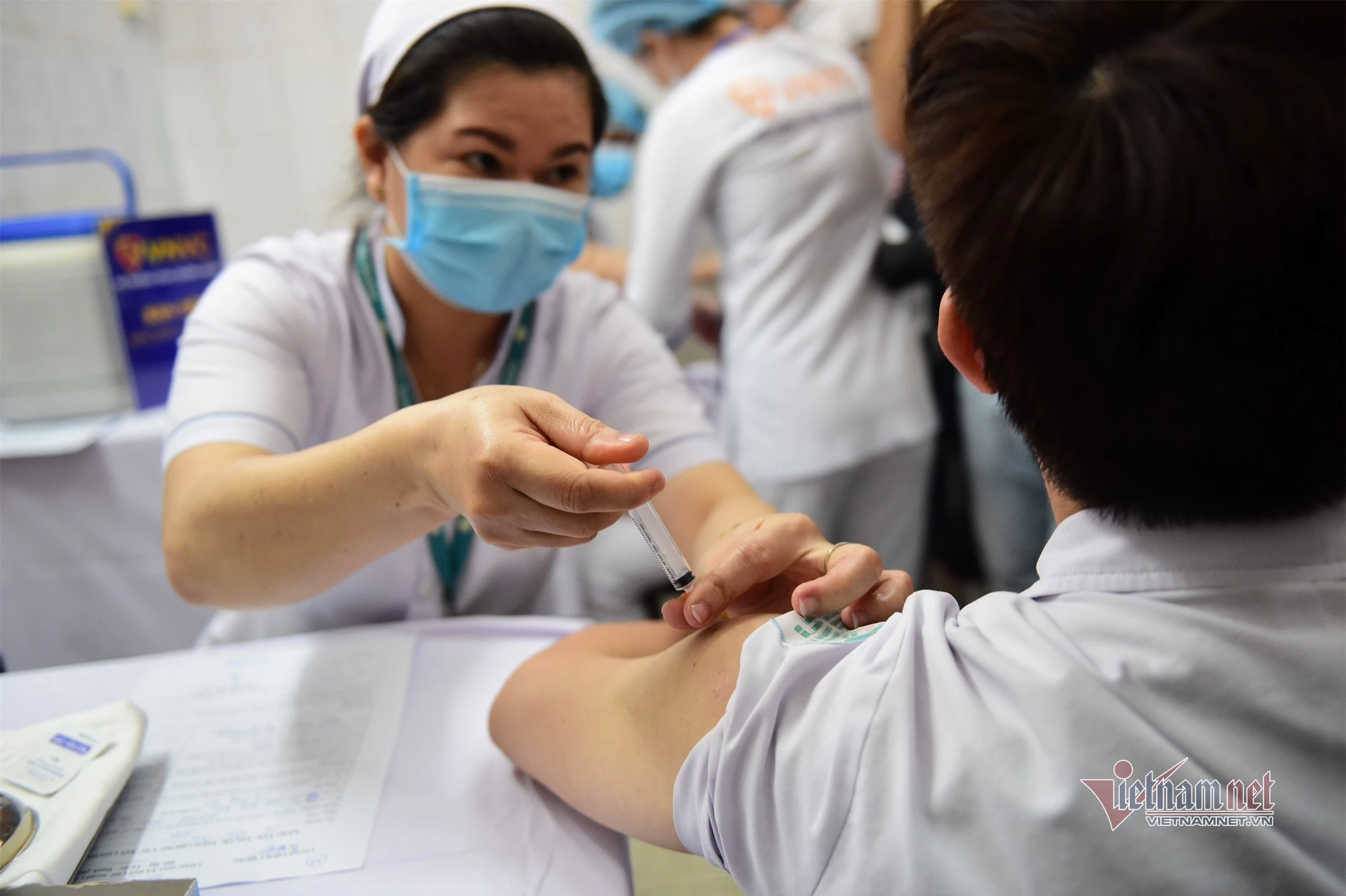 Bộ Y tế thông tin về vắc xin Covid-19 của AstraZeneca dừng tiêm ở một số nước