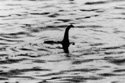 Quai vat ho Loch Ness len bo?