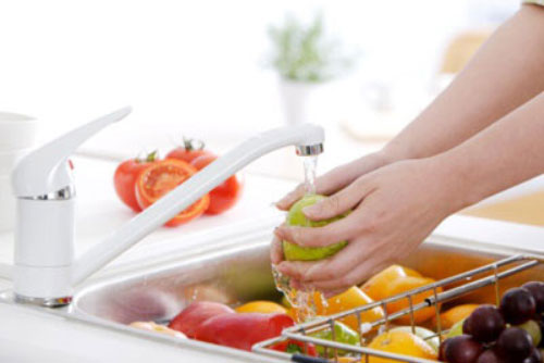 Những cách hiệu quả để loại bỏ độc tố trên vỏ trái cây