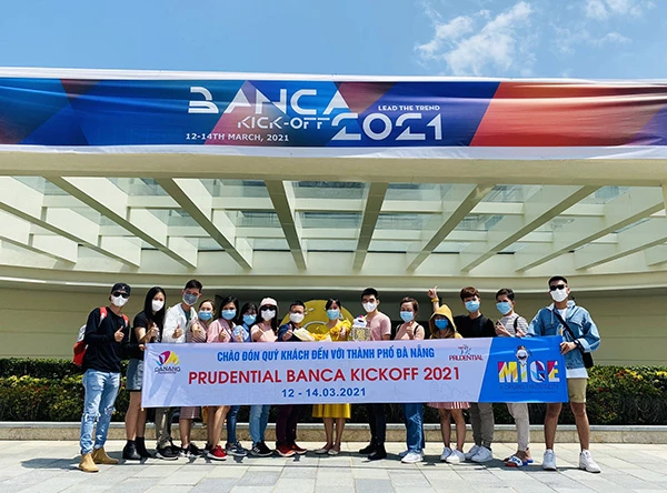 Các du khách MICE đến Đà Nẵng tham dự sự kiện Prudential Banca Kickoff 2021 