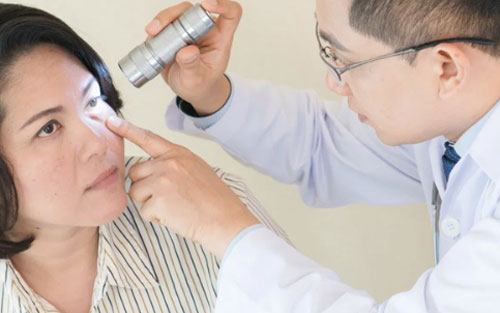 Những biểu hiện của mắt hay bị bỏ qua nhưng có tác hại lâu dài tới sức khỏe