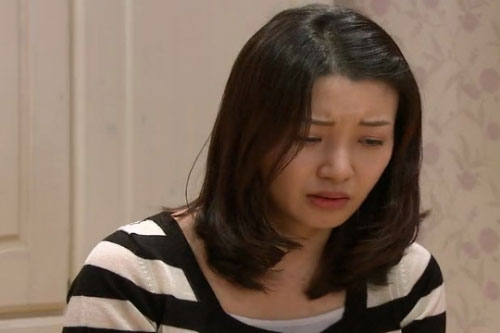 Cay đắng phát hiện chồng ngoại tình sau câu nói của con trai