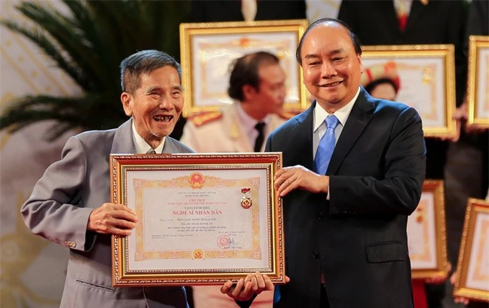 Nghệ sĩ Trần Hạnh nhận danh hiệu NSND năm 2019