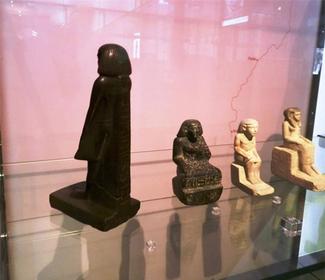 5 bức tượng bí ẩn khiến du khách lạnh gáy