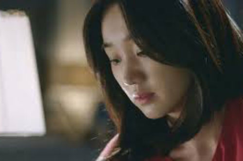 Lần nào đi ăn, bạn trai cũng phải chờ lấy được hóa đơn mới chịu ra về, để rồi khi biết lý do mà tôi lặng người