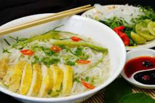 Thả thứ này vào nấu phở gà, món ăn ngon cực phẩm ăn mãi không thấy chán