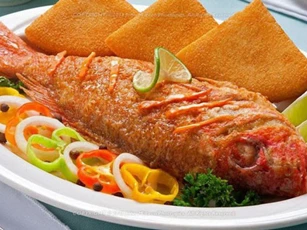 Kinh nghiệm rán cá vàng ruộm, giòn tan, ai cũng mê