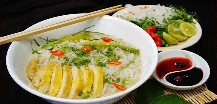 Nấu phở gà thơm ngon