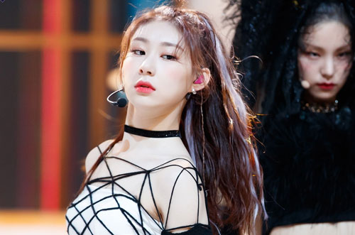 Mới 20 tuổi, cỗ máy nhảy của ITZY liên tục bị đau lưng, không thể cúi người khi thực hiện vũ đạo