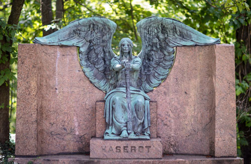 5 bức tượng bí ẩn khiến du khách lạnh gáy