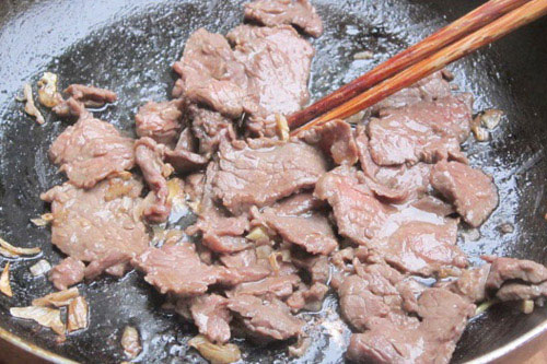 Ăn tỏi theo cách này sẽ dẫn đến ba nguy cơ ung thư nhưng ít ai biết