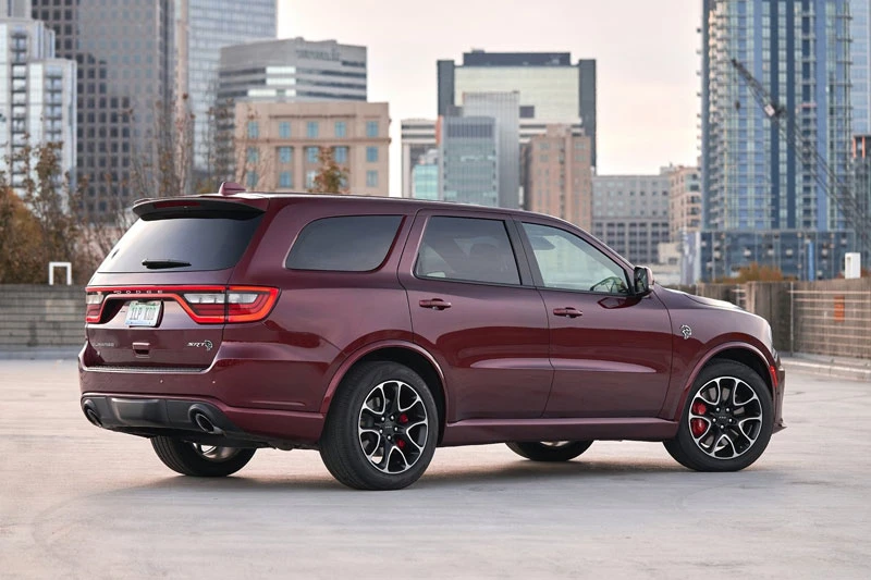 4. Dodge Durango SRT Hellcat (giá: 80.995 USD).