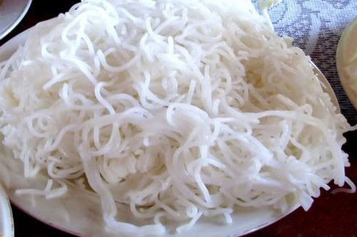 Mẹo chọn mua bún không bị chất tẩy trắng