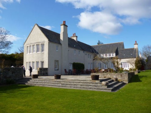 Ng&#x1EAF;m nh&#xEC;n ki&#x1EBF;n tr&#xFA;c k&#x1EF3; v&#x129; c&#x1EE7;a qu&#xEA; h&#x1B0;&#x1A1;ng Sherlock Holmes