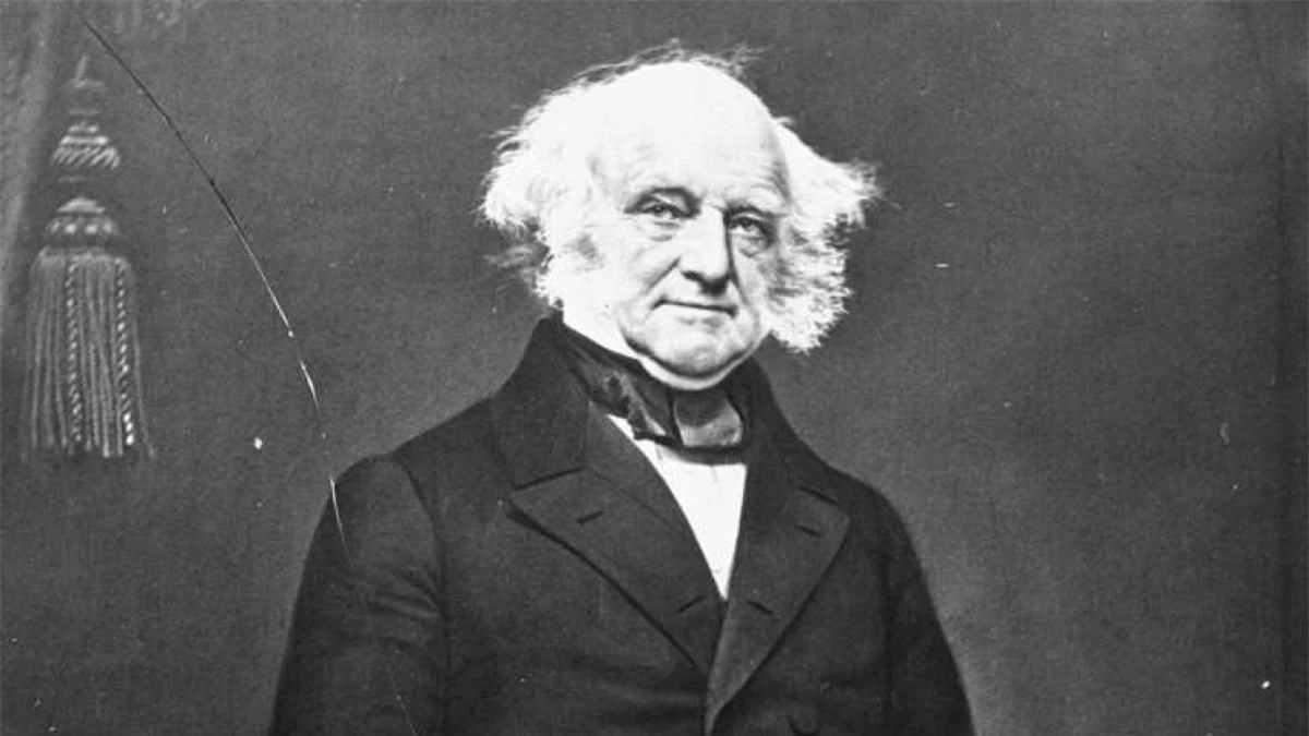 Martin Van Buren (1782-1862): Từ "OK" phổ biến ngày nay được cho là xuất phát từ chiến dịch tái tranh cử của Martin Van Buren vào năm 1840. Ông Van Buren có một biệt danh là Old Kinderhook bởi ông sinh ra ở Kinderhook, New York. Những người ủng hộ ông vì thế thường sử dụng cách viết tắt của cái tên này là OK trong suốt chiến dịch vận động tranh cử.