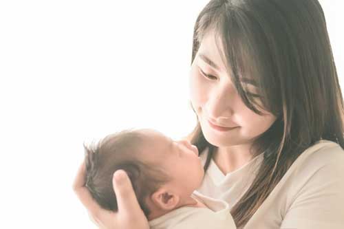 Là người phụ nữ khôn ngoan sẽ luôn lo giữ 2 thứ này hơn là lo giữ chồng