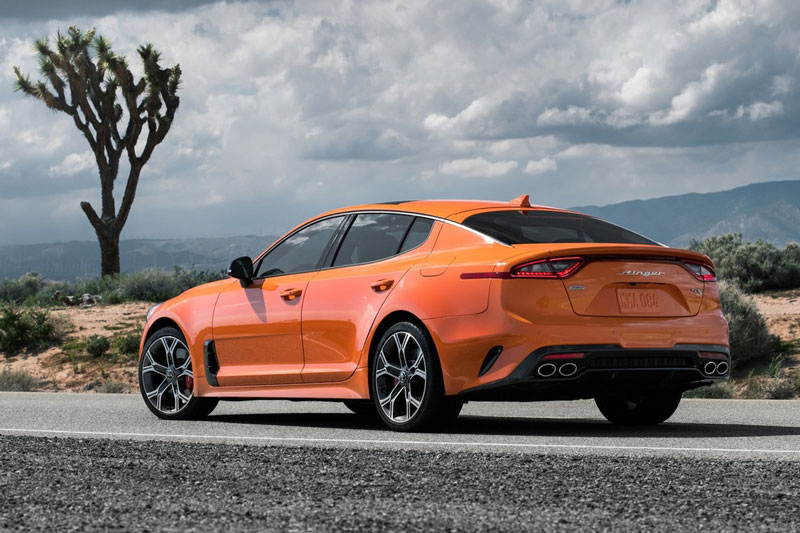 Chi tiết Kia Stinger 2022: Mạnh hơn, tăng giá bán