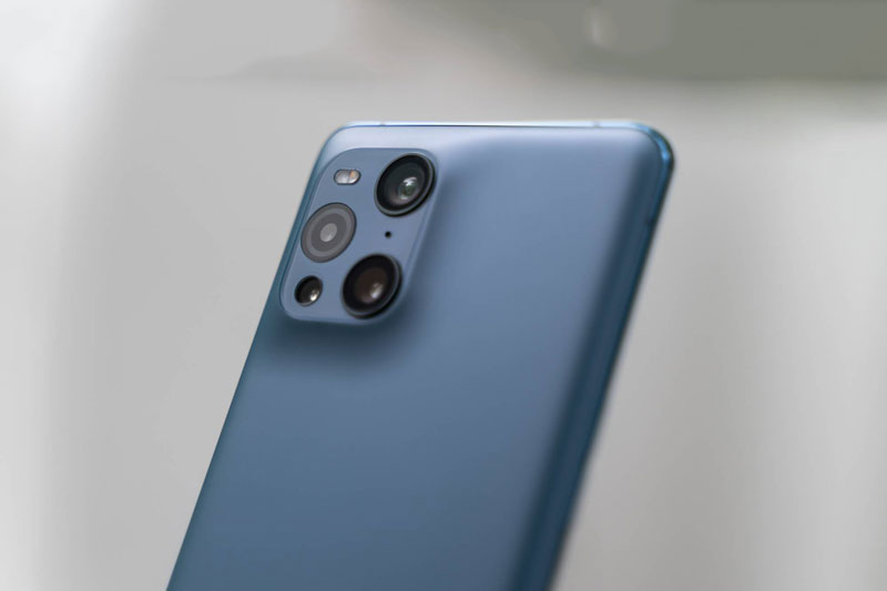 Smartphone Oppo dùng chip S870, RAM 8 GB, chống nước, sạc siêu tốc, giá hơn 16 triệu đồng