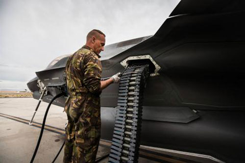 Pháo GAU-22/A giúp F-35 đánh bại Su-57 trong cận chiến?