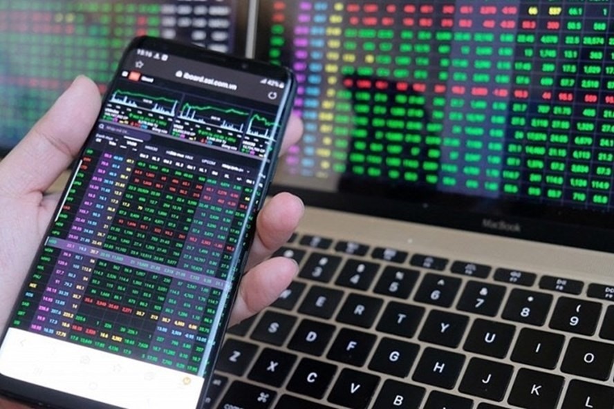 Thị trường chứng khoán 15/3: Cổ phiếu penny tăng giá, VNIndex tăng 3 điểm